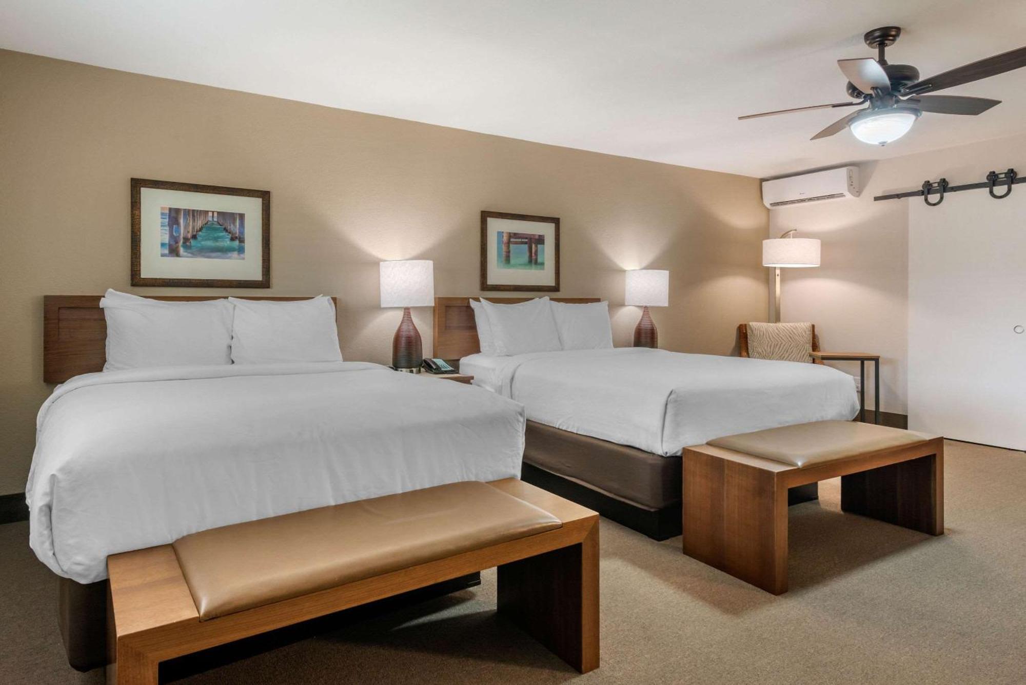 Seafarer Inn & Suites, Ascend Hotel Collection Джекил Айлънд Екстериор снимка