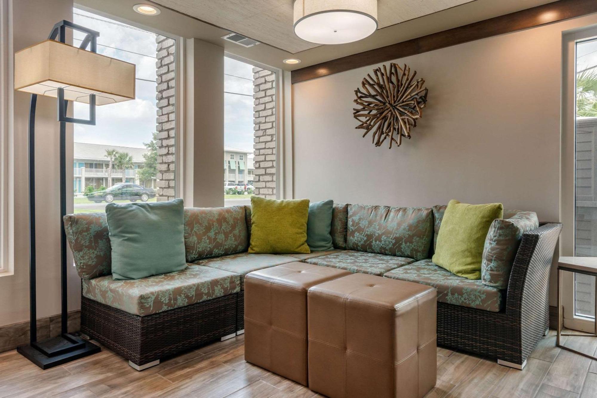 Seafarer Inn & Suites, Ascend Hotel Collection Джекил Айлънд Екстериор снимка